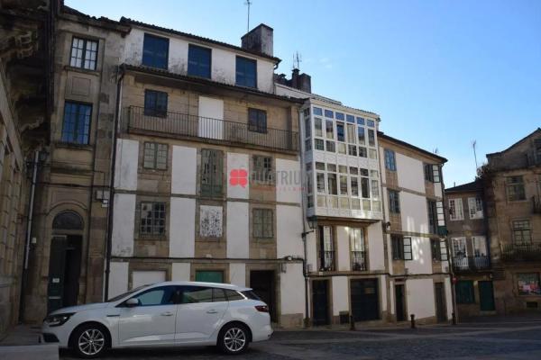 Casa independiente en plaza de Salvador Parga