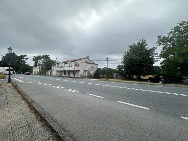 Casa independiente en calle Marquiño