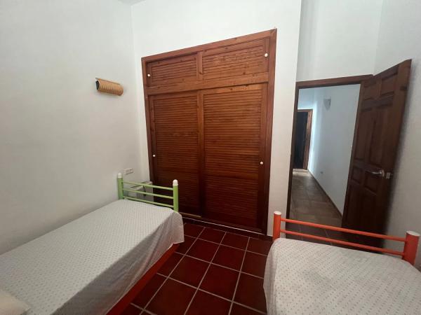 Chalet adosado en calle Penyassegat