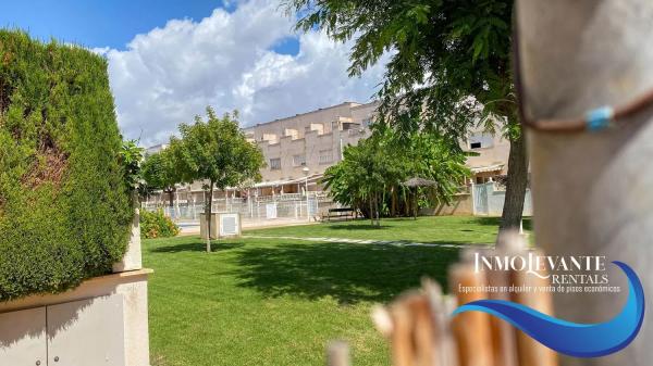 Chalet adosado en calle de Vall de Laguar