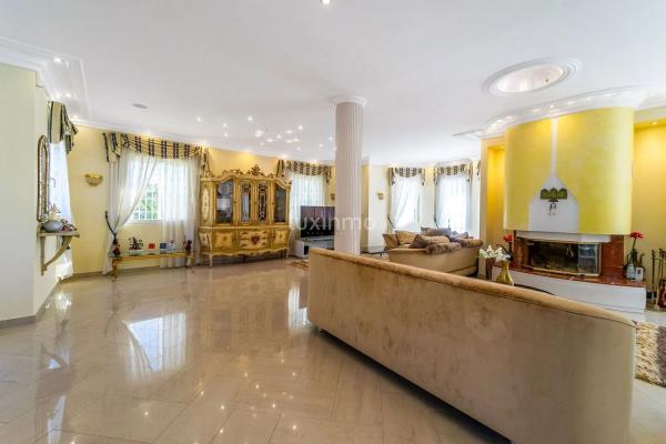 Casa independiente en calle de Venta Lanuza