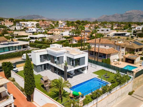 Chalet en Alfaz del Pi Pueblo-Urbanizaciones