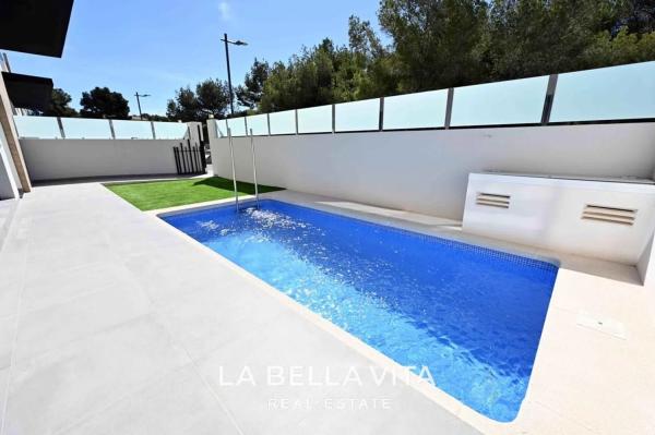 Chalet pareado en ronda Ramon de Campoamor, 4