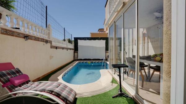 Chalet en Barrio Villamartín-Las Filipinas