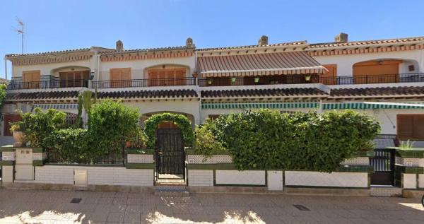 Chalet pareado en avenida de Ronda, 160