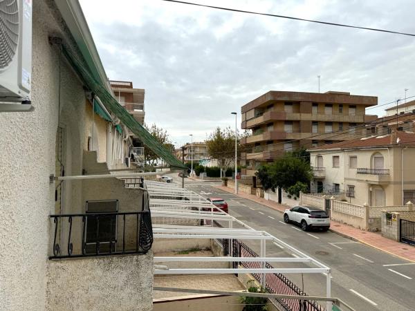 Chalet adosado en calle Monòver