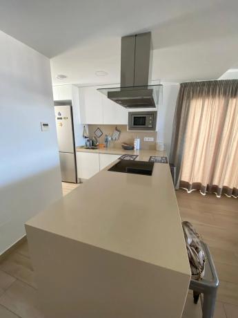 Chalet adosado en avenida Costa Blanca, 51