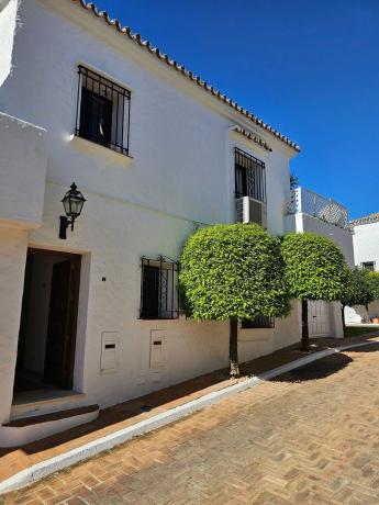 Chalet adosado en avenida del Prado s/n