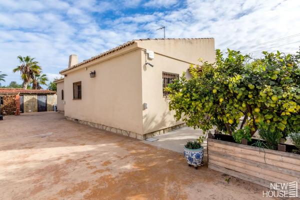 Casa independiente en calle Benigembla