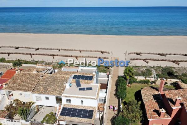 Chalet adosado en calle Riu Segura