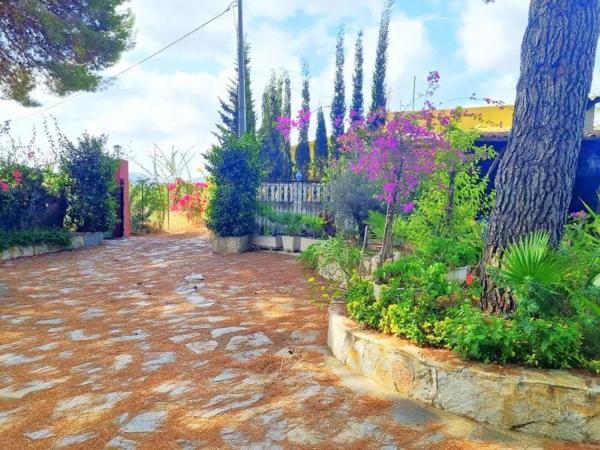 Casa independiente en avenida Dénia, 18