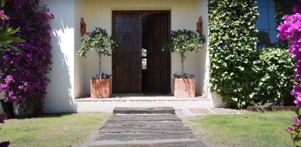 Casa independiente en avenida de las Naciones, 32