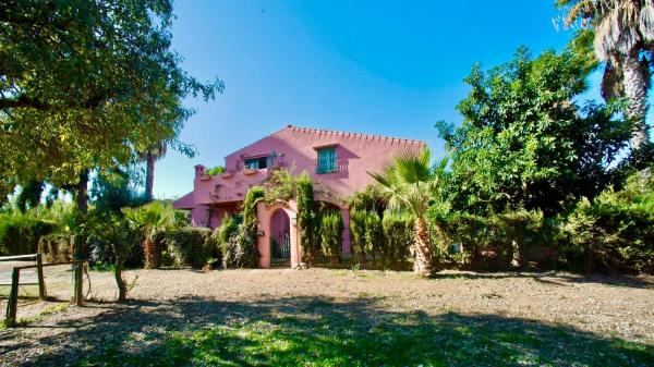 Casa independiente en camino Loma los Lirios