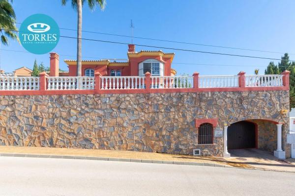 Casa independiente en avenida del Carmen