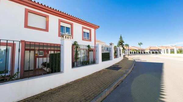 Chalet adosado en calle Quintana