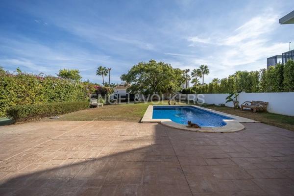 Casa independiente en calle Murcia