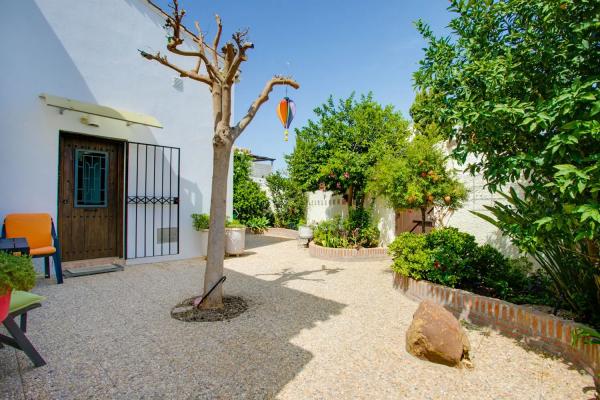 Casa independiente en calle de Turina