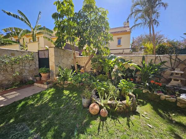 Chalet adosado en calle Río Guadalete