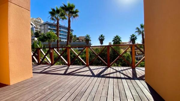 Casa independiente en avenida Estrella del Mar, 1