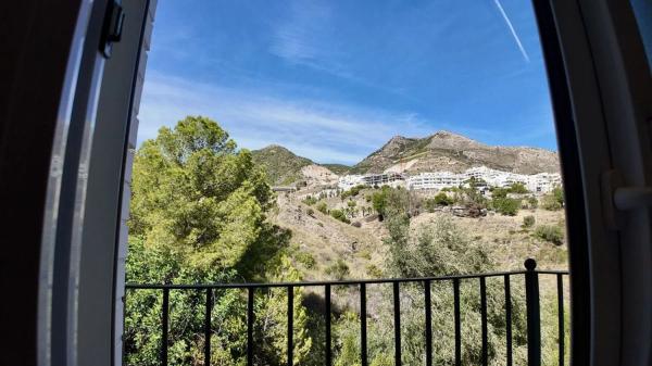 Chalet adosado en avenida de la Hacienda