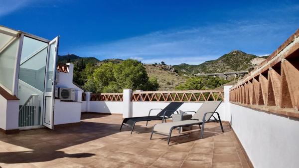 Chalet adosado en avenida de la Hacienda