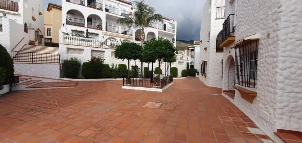 Casa independiente en avenida de los Botijos