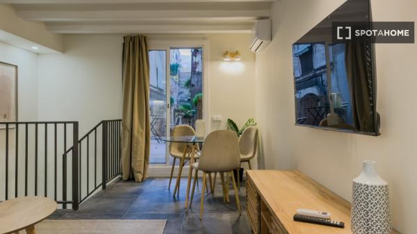 Apartamento de 1 dormitorio en alquiler en Ciutat Vella, Barcelona.