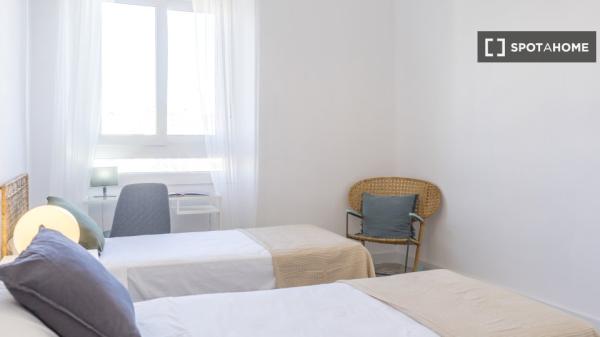 Apartamento completo de 3 quartos em Málaga