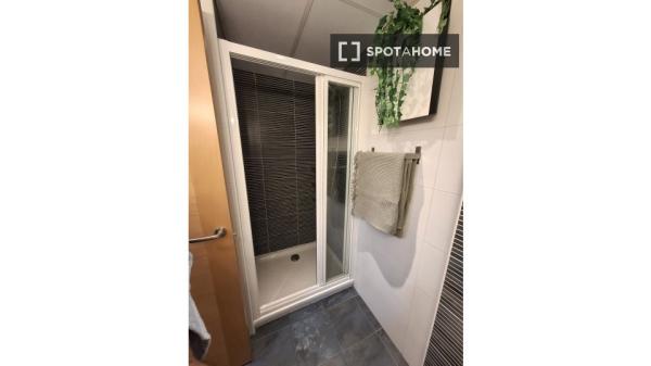 Piso en alquiler de 1 dormitorio en Quintana, Madrid