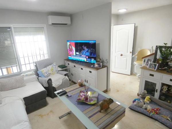 Chalet pareado en avenida del Caribe, 55