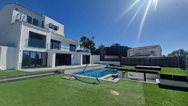 Casa independiente en avenida del Pacífico, 20