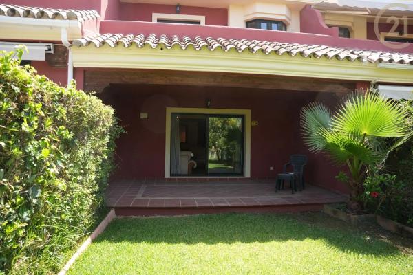 Chalet adosado en Jardines de Doña María, Marbella, Málaga