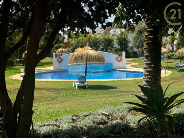 Chalet adosado en Jardines de Doña María, Marbella, Málaga