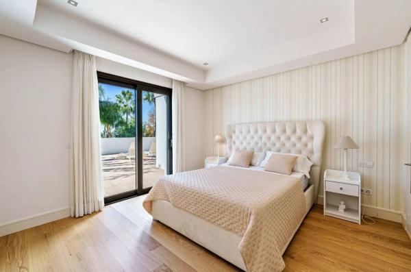 Casa independiente en Lugar Urbanizacion Lomas de Marbella Club, 75