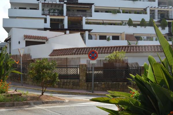 Chalet adosado en Urbanización Lomas de Marbella Club, 95