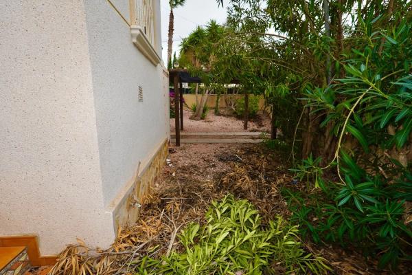 Casa independiente en pozo Blanco, 1