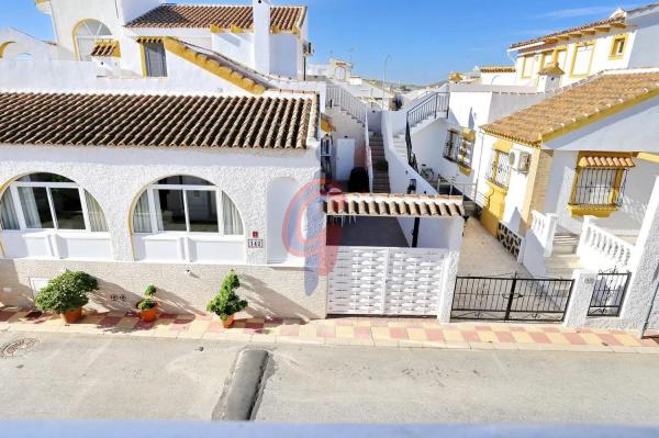 Casa independiente en calle Bertomeu Roig, 7