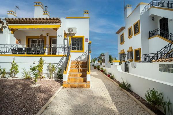 Chalet en Barrio Villamartín-Las Filipinas