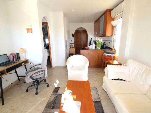 Chalet pareado en calle Agata