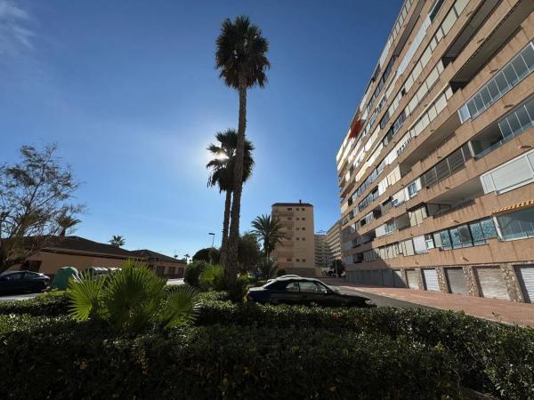 Piso en Barrio Cabo Cervera