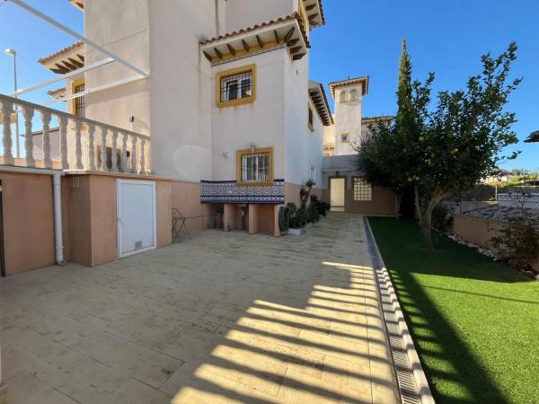 Chalet en Barrio Lomas de Cabo Roig-Los Dolses