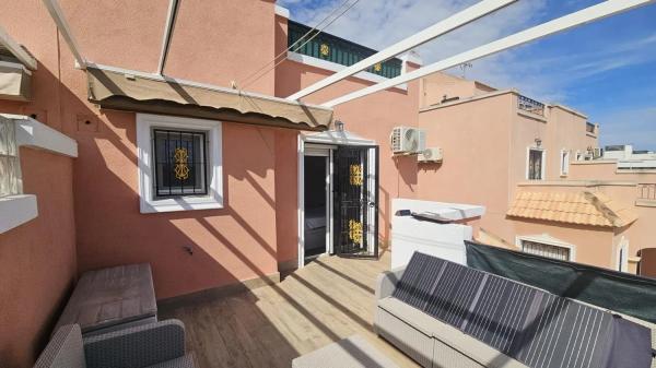 Chalet adosado en calle Ebro