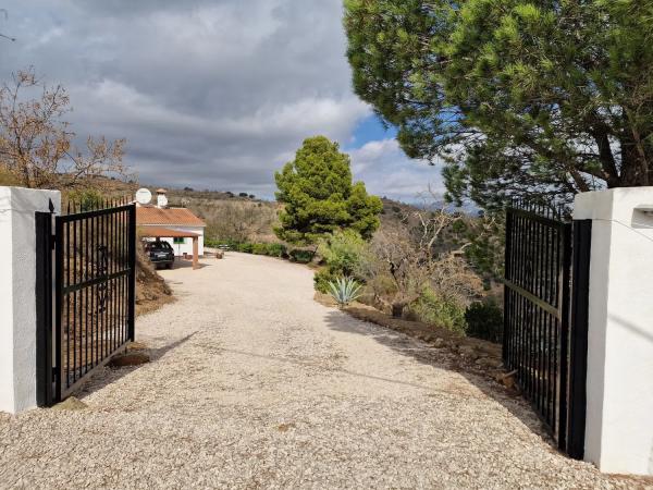 Casa independiente en vereda del Pleito