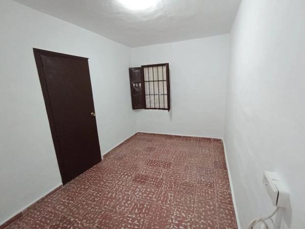 Casa independiente en calle Guadalteba