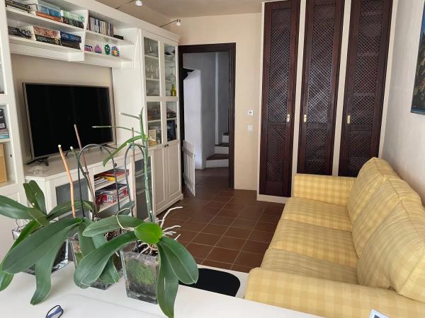 Chalet adosado en calle Torrejon, 14