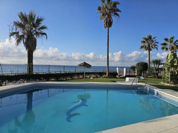 Chalet adosado en calle Mar de Calahonda