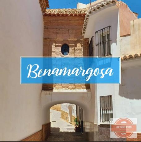 Chalet en Benamargosa