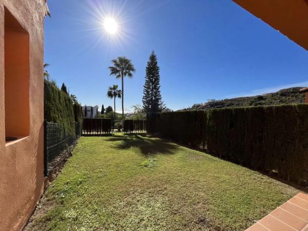 Chalet adosado en calle Felisa de Cortes