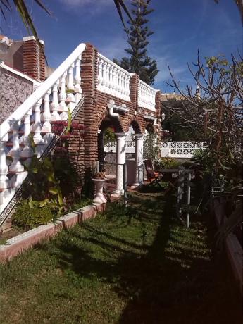 Casa independiente en calle desierto, 15