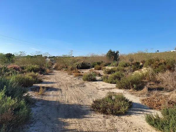 Terreno en calle Sierra Reclot